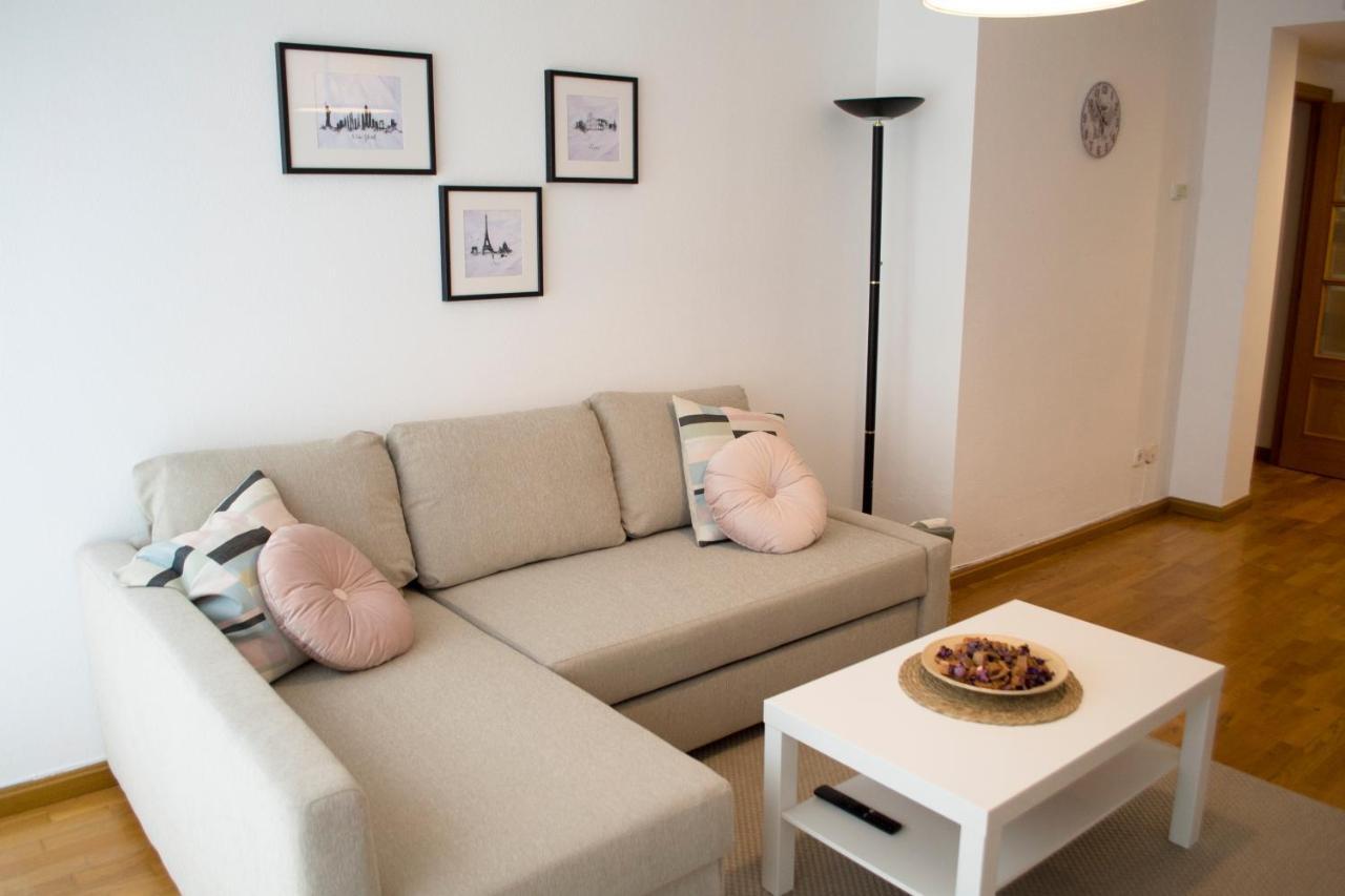 Apartamenticos Torrenueva I سرقسطة المظهر الخارجي الصورة
