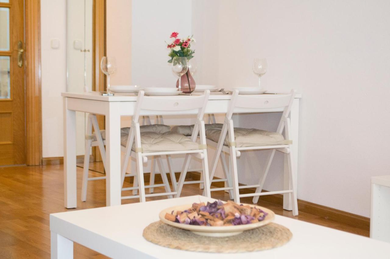 Apartamenticos Torrenueva I سرقسطة المظهر الخارجي الصورة