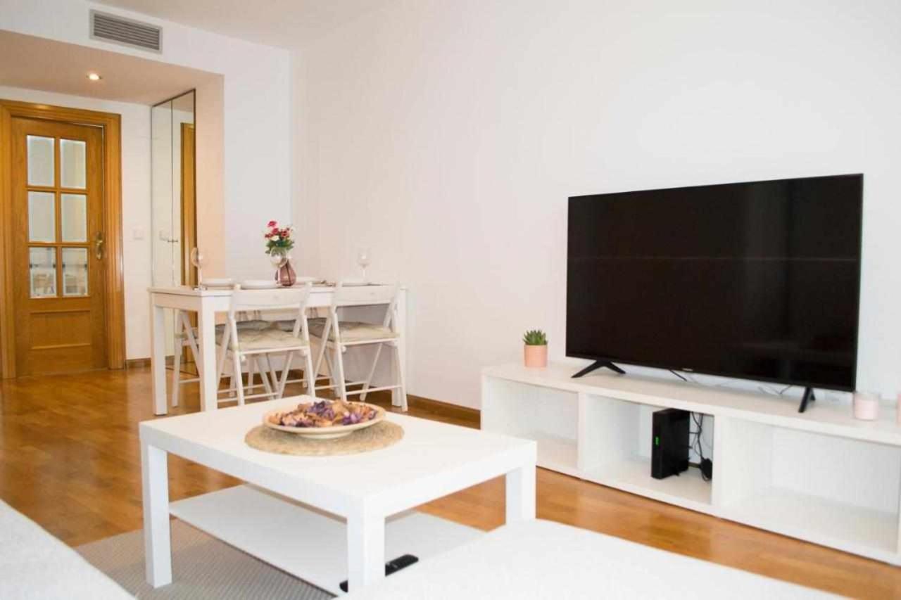 Apartamenticos Torrenueva I سرقسطة المظهر الخارجي الصورة